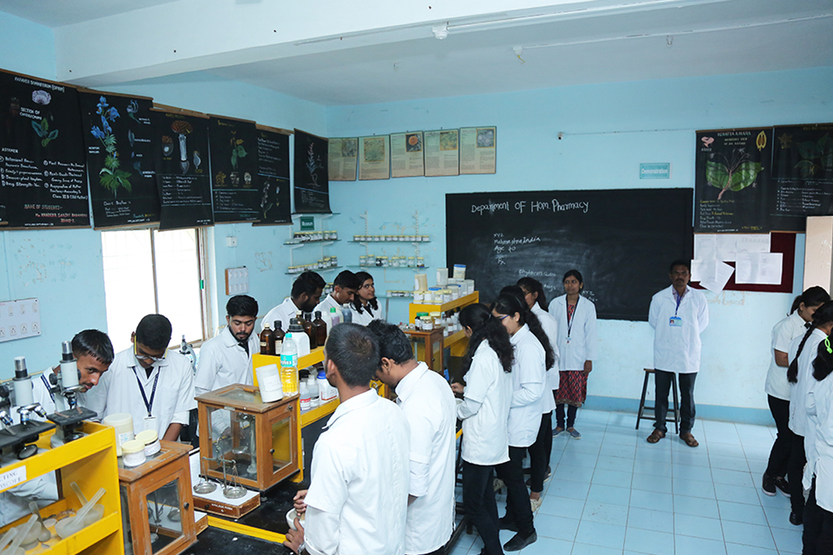 r s gunjal college